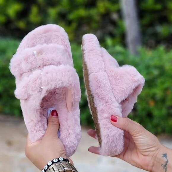 Women's Around Furry Fluffy Flat Slippers Pink Mauve Color - Picture 1 of 4